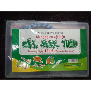 Bìa trước Bộ Dụng Cụ Vật Liệu Cắt, Khâu, Thêu Lớp 6
